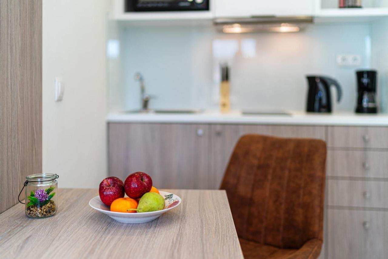 White & Gray Apartment Rethymno Exterior foto